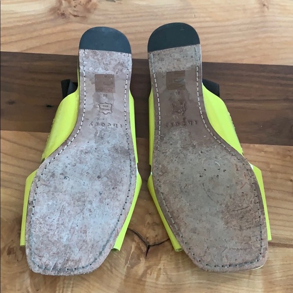 Theory gorgeous yellow and brown sandals - Picture 2 of 5